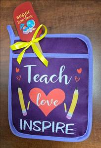 lot 500 image: Super Teacher Kitchen Set Purple Pot Holder and Red Silicone Spatula - Retail $8
