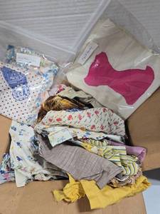 lot 505 image: Box of QuiltingCrafting Blocks and Fabric Peices - Retail $0