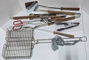 lot 557 image: For the Grill Master