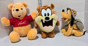 lot 625 image: Disney & Looney Tunes Character Plush Set of 3