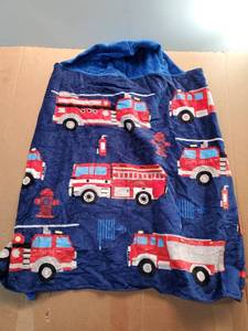 lot 27734 image: Kids Fire Truck Hooded Towel Wrap - Retail $12