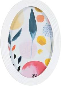 lot 37891 image: 6 Count of DesignOvation 4x6 Oval White Decorative Tabletop Picture Frame