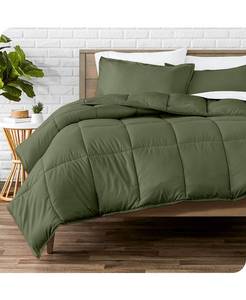 lot 5167 image: Bare Home Down Alternative Comforter Set, King Green