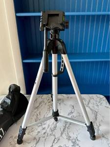 lot 129 image: Zeikos Camera Adjustable Tripod with Carrying Case
