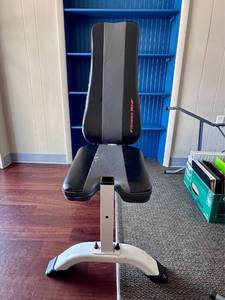 lot 141 image: Fitness Gear Weight Bench with Multiple Adjustable Positions