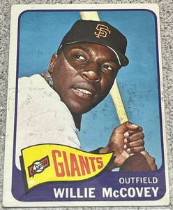 lot 128 image: 1965 Topps Baseball Card #176 - Willie McCovey San Francisco Giants