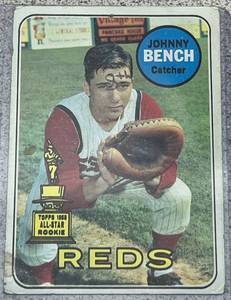 lot 151 image: 1969 Topps Baseball Card #95 - Johnny Bench Rookie Card Cincinnati Reds