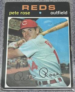 lot 167 image: 1971 Topps Baseball Card #100 - Pete Rose Cincinnati Reds
