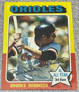 lot 198 image: 1975 Topps Baseball Card #50 - Brooks Robinson Baltimore Orioles