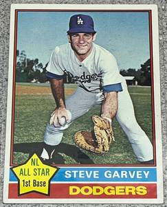 lot 210 image: 1976 Topps Baseball Card #150 - Steve Garvey Los Angeles Dodgers NL All Star