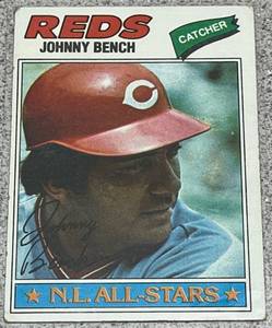 lot 226 image: 1977 Topps Baseball Card #70 - Johnny Bench Cincinnati Reds NL All-Star