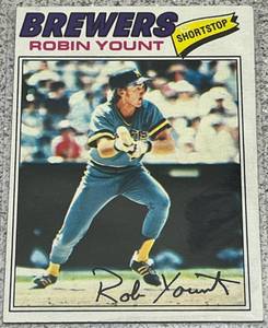 lot 236 image: 1977 Topps Baseball Card #635 - Robin Yount Milwaukee Brewers
