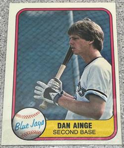 lot 322 image: 1981 Fleer Baseball Card #418 - Dan Ainge Rookie Toronto Blue Jays