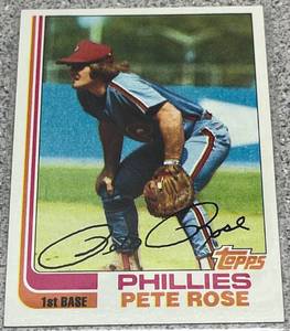lot 356 image: 1982 Topps Baseball Card #780 - Pete Rose Philadelphia Phillies