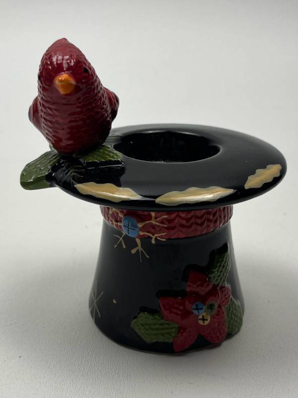 lot 134 image: Cardinal Bird Top Hat Candle Holder