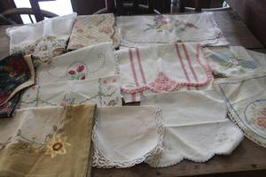 lot 1405 image: Vintage Dresser Scarves and More