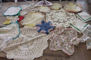 lot 1408 image: Vintage Doilies and More