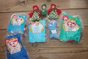 lot 1424 image: NIP McDonalds TY Beanie Babies & More