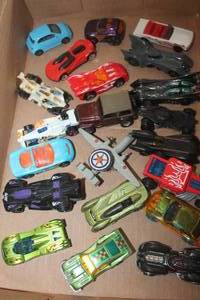 lot 1429 image: Vintage Hot Wheels and More