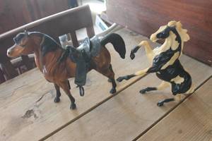 lot 1434 image: Vintage Hard Plastic Toy Horses