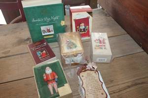 lot 1437 image: IOB Vtg. Hallmark Santa Ornaments
