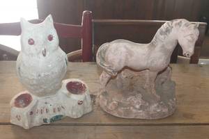 lot 1468 image: Vintage Chalkware Figures 10 Tall