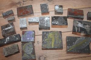 lot 1479 image: Vintage Printer Wood Blocks