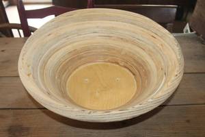 lot 1481 image: Large 17 wide Wood Bowl