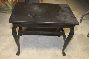 lot 1525 image: 18 Tall x 21 Wide Wood Table