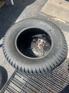lot 159 image: HI-RUN Lawn & Garden Tire 23x10.50-12 NHS