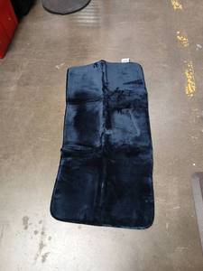 lot 19712 image: Navy Bath Mat - Retail $15