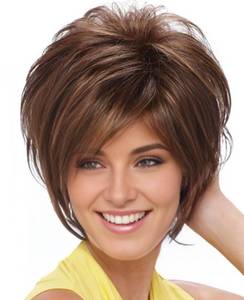 lot 28237 image: RENERSHOW Short Mixed Brown Highlight Wigs for White Women Shaggy Layered Brunette Pixie Cut Wig with Bangs Synthetic Red Brown with blonde Hair Wig - Retail $21