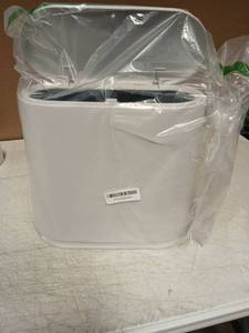 lot 62274 image: IEEK Slim Plastic Trash Can with Press Top Lid,2.4 Gallon10 Liter Garbage Can Modern Waste Basket for Bathroom,Living Room,Office,Kitchen and Narrow Spaces,Grey - Retail $24