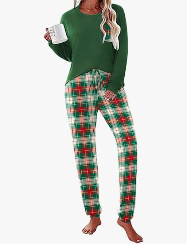 lot 42681 image: PatPat Womens Christmas Plaid Pajama Set - XL Designs Vary See Pictures - Retail $20