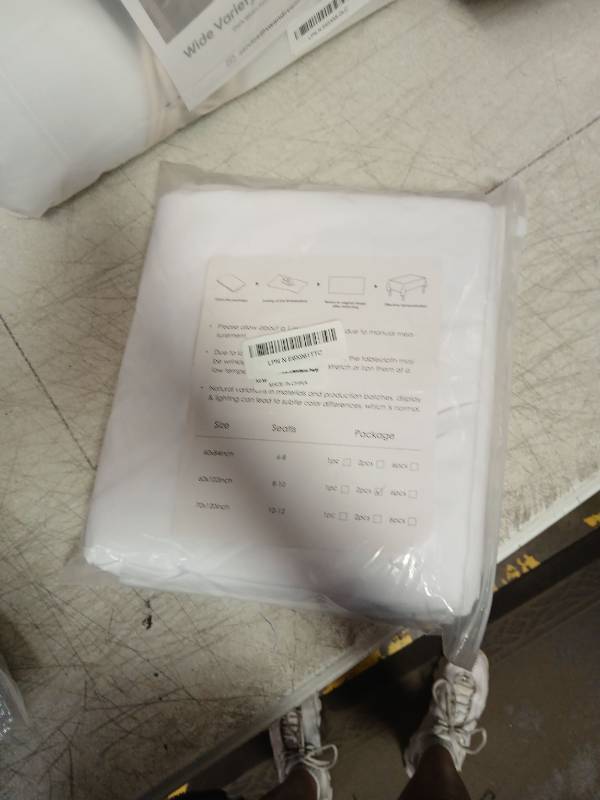 lot 42687 image: White Tablecloth 2-Pack 60x102 Inch - Retail $12