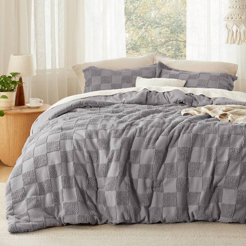 lot 62199 image: Bedsure Grey King Size Comforter Set, Boho Tufted Bed Set, Checkered Farmhouse-Style Distressed Vintage Bedding, 3 Pieces, 1 Plaid Geometric Comforter and 2 Pillow Shams - Retail $80