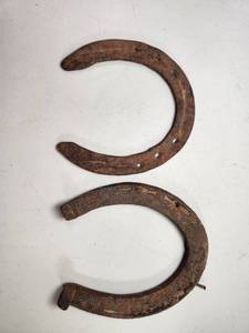 lot 92 image: Lot of 2 Cast Iron Horse Shoes