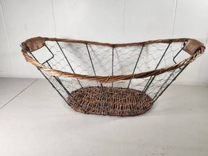 lot 157 image: Large Oval Wire and Wicker Basket with Chicken Wire Sides