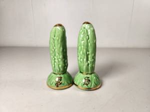 lot 163 image: Ceramic Pickle Salt and Pepper Shakers with Gold Accents