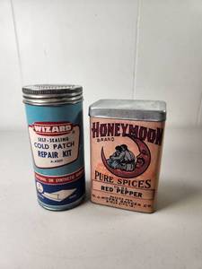 lot 193 image: Wizard Cold Patch Repair Kit Tin & Honeymoon Brand Pure Spices Red Pepper Tin