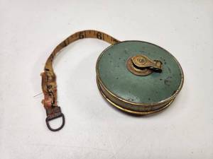 lot 202 image: Chesterman Blue Diamond Co. St. Louis MO Brass Tape Measure