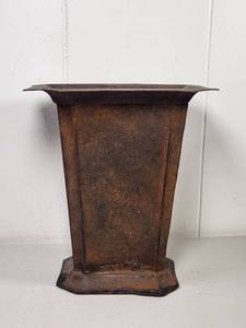 lot 206 image: Octagonal Tapered Iron Planter
