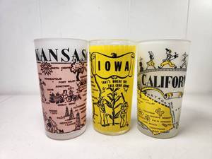 lot 220 image: Set of 3 American State Souvenir Drinking Glasses Kansas Iowa California