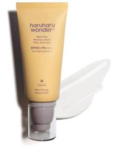 lot 37929 image: Wonder Black Rice Moisture Airyfit Daily Sunscreen 1.69fl.oz - Velvet Finish, No White Cast, Hydrating, Moisturizing, Korean Skin Care, Vegan, Clean Beauty - Retail $15