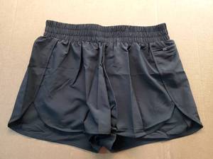lot 38007 image: Womens Athletic Running Shorts, L - Retail $25