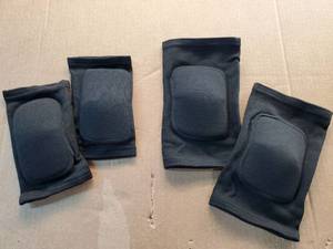 lot 38053 image: Black Knee and Elbow Pad Set - Retail $10