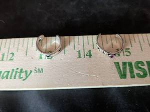 lot 40 image: Silver-Tone Adjustable Toe Ring Set with Purple Stone and Heart Design
