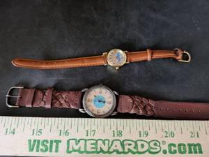 lot 43 image: Lot of 2 Novelty Quartz Wristwatches with Leather Bands