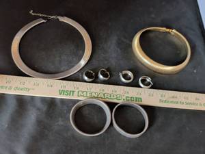 lot 52 image: Silver and Gold Tone Omega Snake Chain Jewelry Set