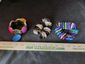 lot 70 image: Set of 3 Colorful Stretch Bracelets